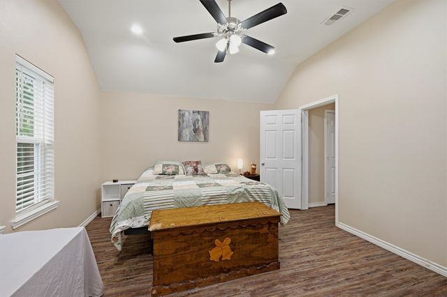 508 Simpson Drive, Southmayd, TX 75092