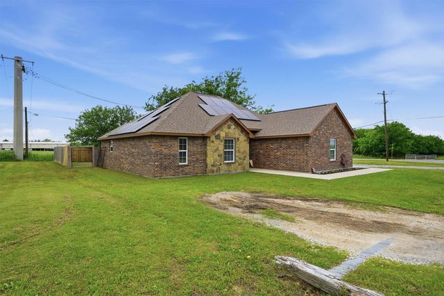 508 Simpson Drive, Southmayd, TX 75092
