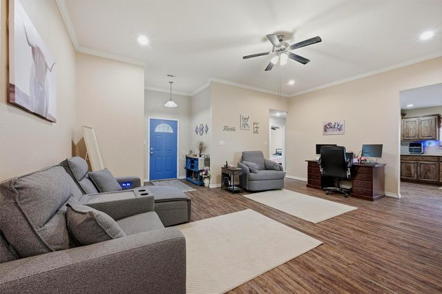 508 Simpson Drive, Southmayd, TX 75092