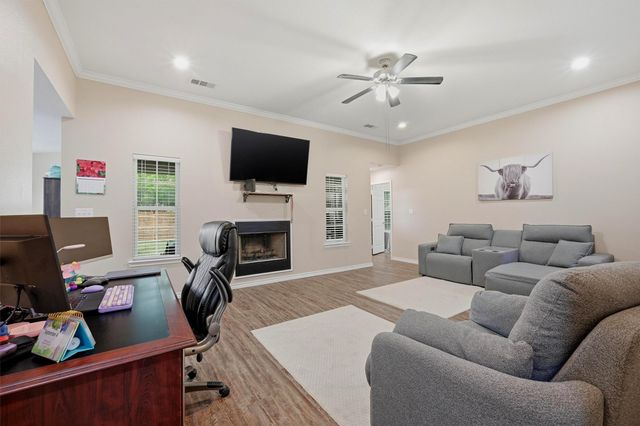 508 Simpson Drive, Southmayd, TX 75092