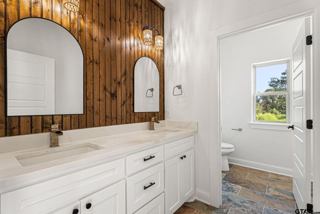 11905 Tara Lane, Lindale, TX 75771