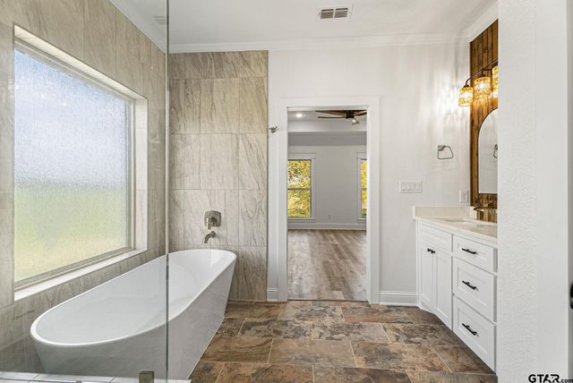 11905 Tara Lane, Lindale, TX 75771