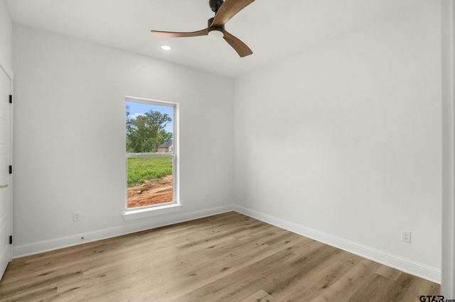 11905 Tara Lane, Lindale, TX 75771