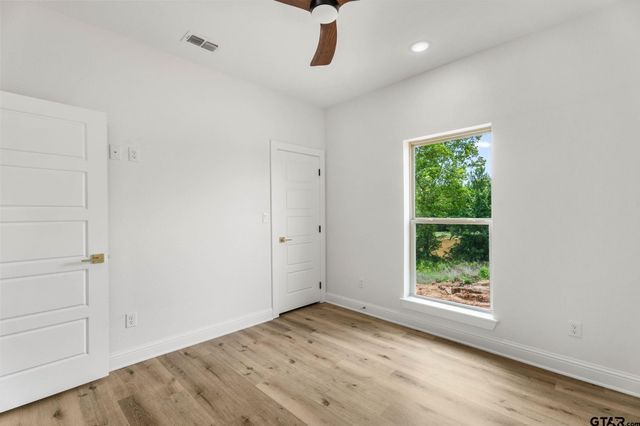 11905 Tara Lane, Lindale, TX 75771