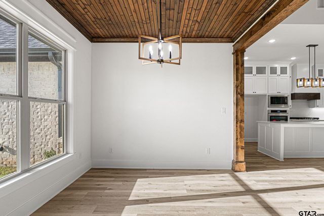 11905 Tara Lane, Lindale, TX 75771