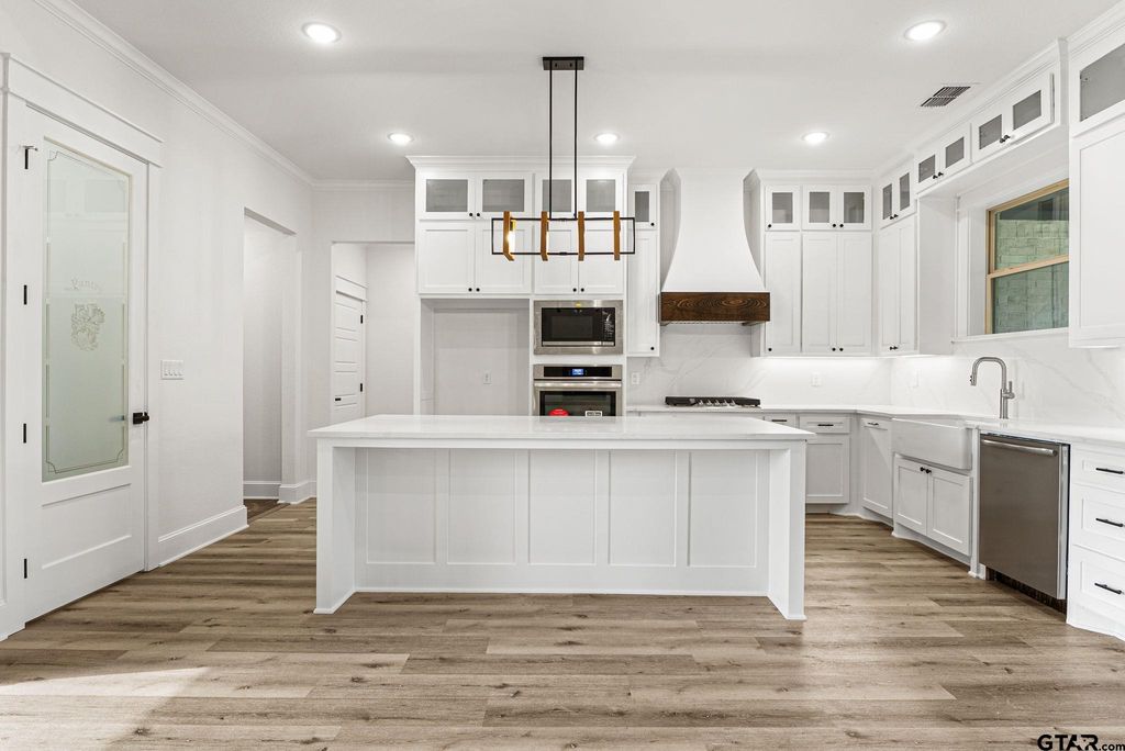 11905 Tara Lane, Lindale, TX 75771