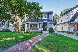 328 Glenhaven Avenue, Grand Rapids, MI 49504
