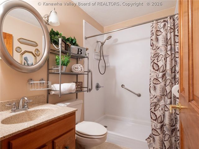 6A Washington Avenue, Nitro, WV 25143