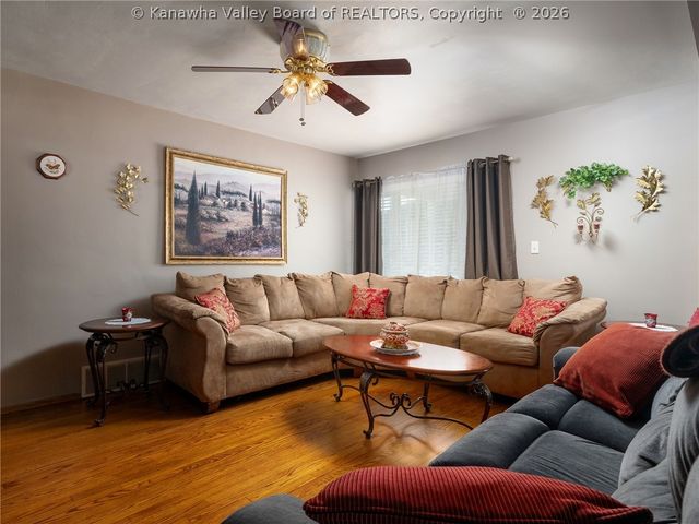 6A Washington Avenue, Nitro, WV 25143