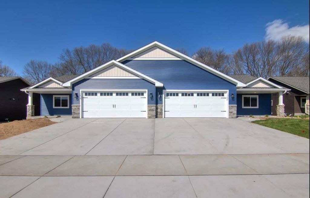 703 Sequoia Drive, Altoona, WI 54720