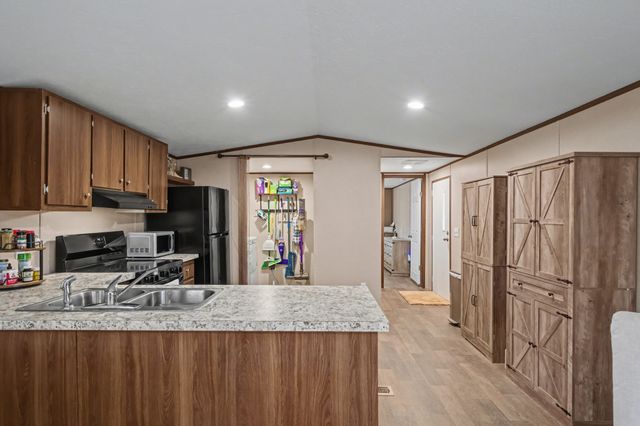 116 Lee Ln, Big Rock, TN 37023