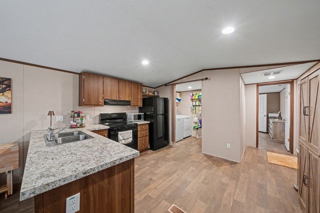 116 Lee Ln, Big Rock, TN 37023