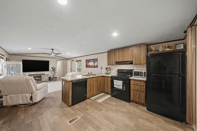 116 Lee Ln, Big Rock, TN 37023