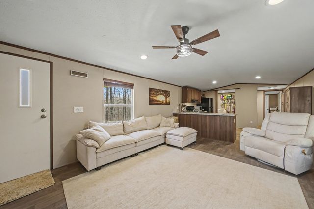 116 Lee Ln, Big Rock, TN 37023