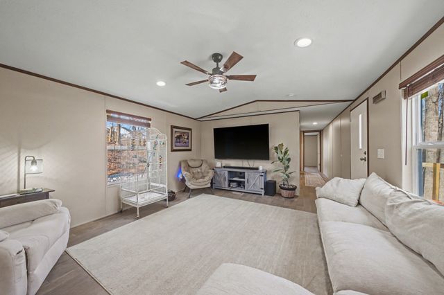 116 Lee Ln, Big Rock, TN 37023