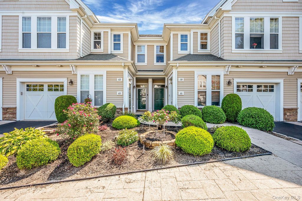159 Symphony Drive, Lake Grove, NY 11755