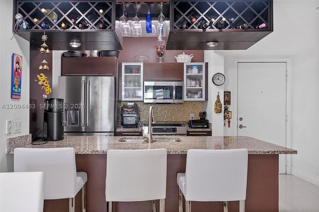 951 Brickell Ave 605, Miami, FL 33131