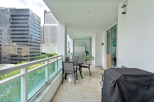 951 Brickell Ave 605, Miami, FL 33131