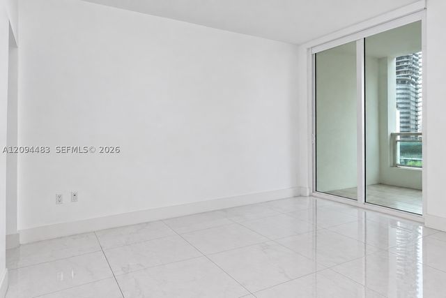 951 Brickell Ave 605, Miami, FL 33131