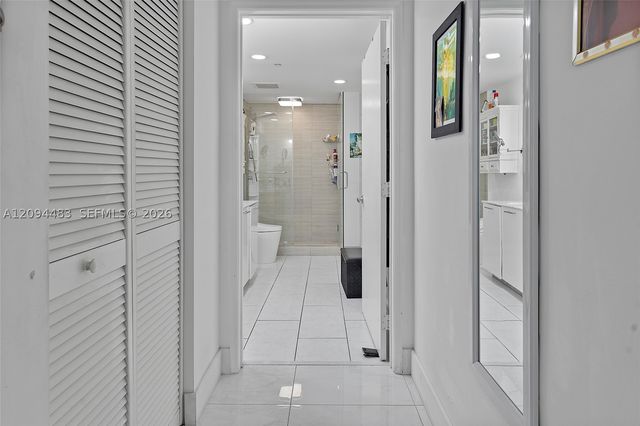 951 Brickell Ave 605, Miami, FL 33131
