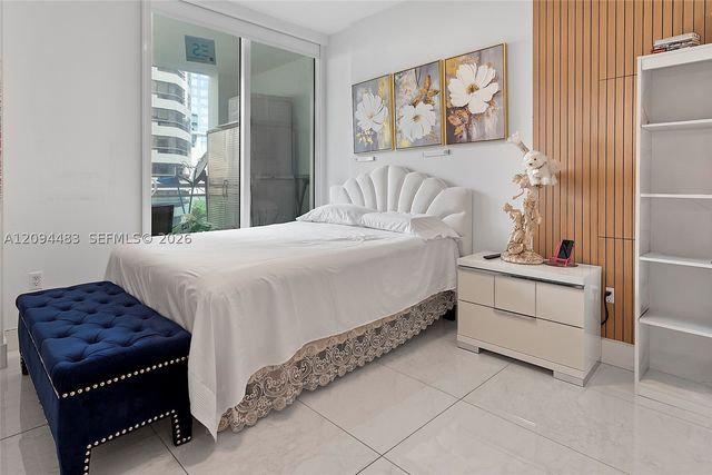 951 Brickell Ave 605, Miami, FL 33131