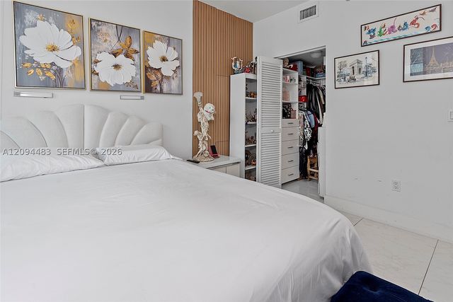 951 Brickell Ave 605, Miami, FL 33131