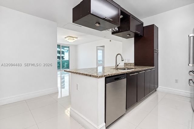951 Brickell Ave 605, Miami, FL 33131