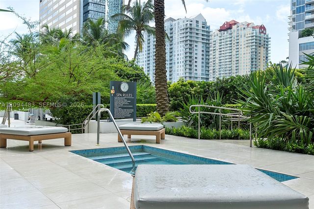951 Brickell Ave 605, Miami, FL 33131