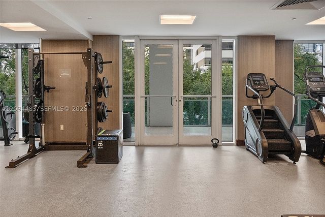 951 Brickell Ave 605, Miami, FL 33131