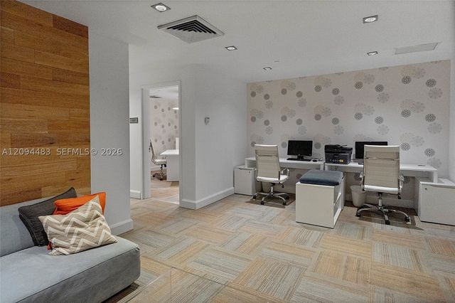 951 Brickell Ave 605, Miami, FL 33131