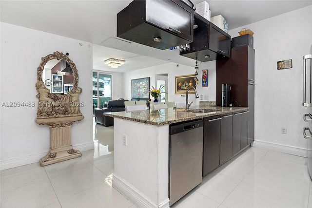 951 Brickell Ave 605, Miami, FL 33131