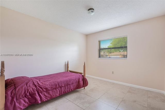 568 SW 169th Ter 568, Weston, FL 33326