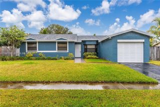 568 SW 169th Ter 568, Weston, FL 33326