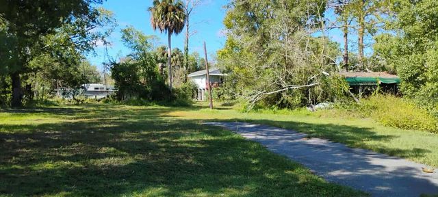 15, 17, and 19 65TH STREET, Yankeetown, FL 34498