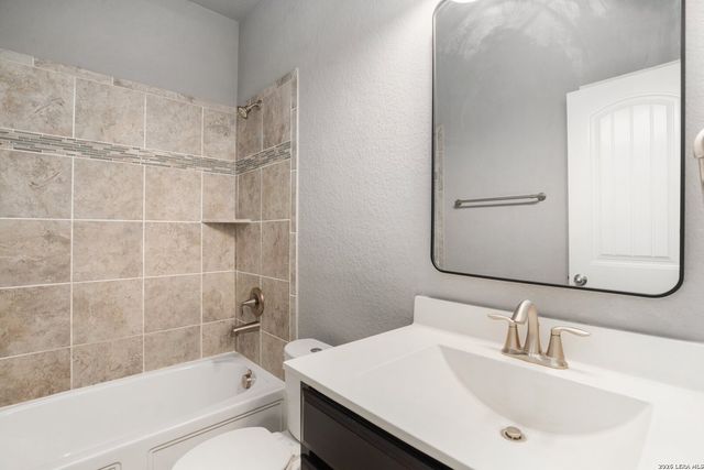 1711 Ayleth, San Antonio, TX 78213