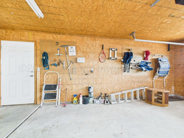 1701 ROCK CREEK Road, Amarillo, TX 79124