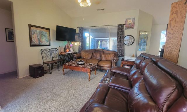 565 S 250 E, Ivins, UT 84738