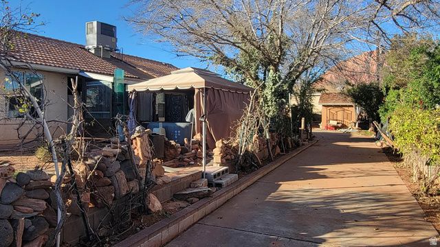 565 S 250 E, Ivins, UT 84738