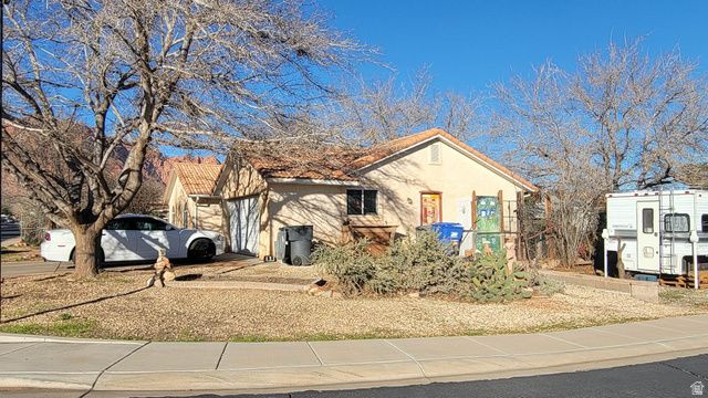 565 S 250 E, Ivins, UT 84738