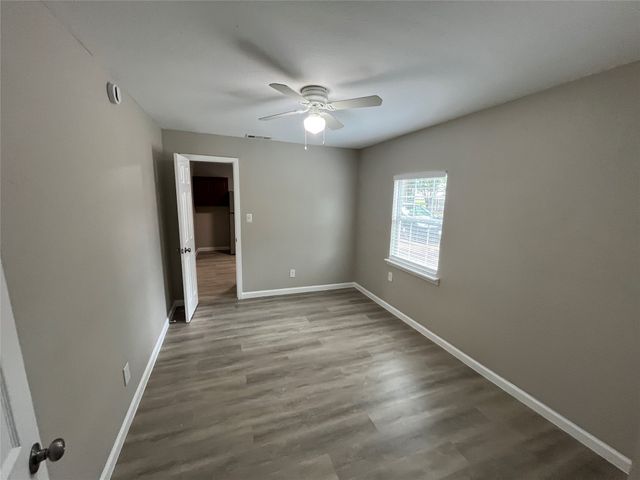 1201 Rose Garden Avenue, Dallas, TX 75217