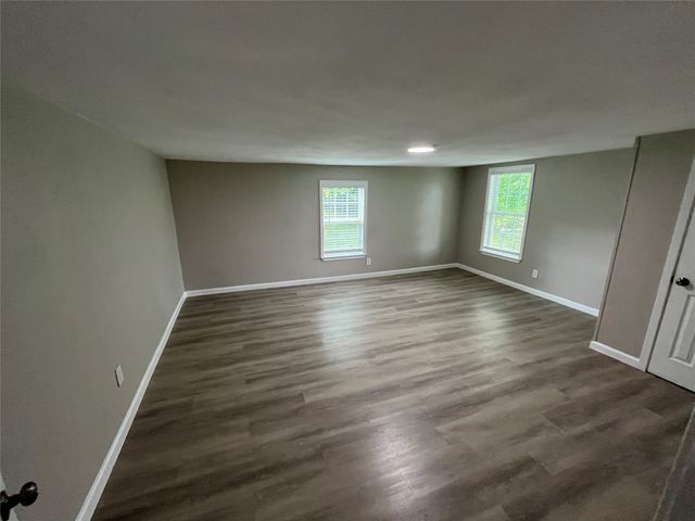 1201 Rose Garden Avenue, Dallas, TX 75217
