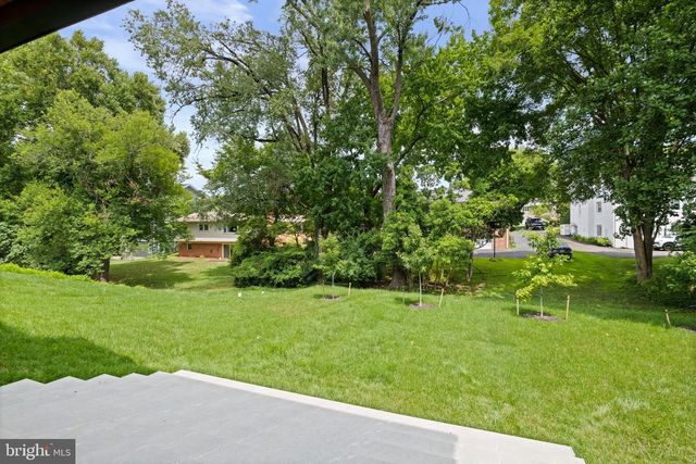 1451 COLA DR, Mclean, VA 22101