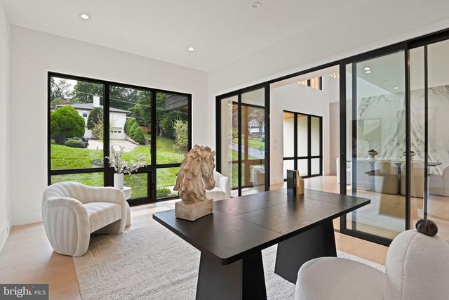 1451 COLA DR, Mclean, VA 22101