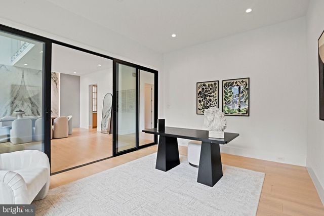 1451 COLA DR, Mclean, VA 22101