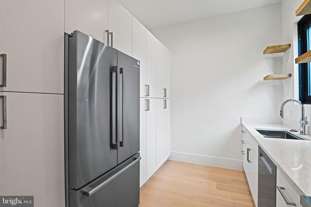 1451 COLA DR, Mclean, VA 22101