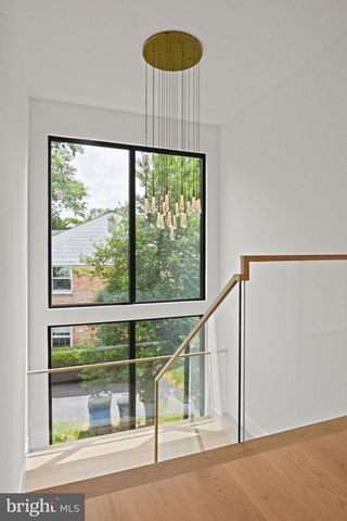 1451 COLA DR, Mclean, VA 22101