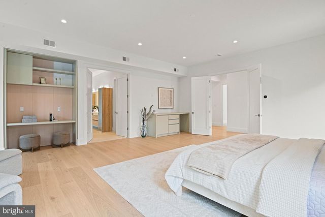 1451 COLA DR, Mclean, VA 22101