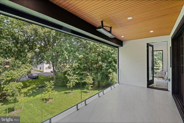 1451 COLA DR, Mclean, VA 22101