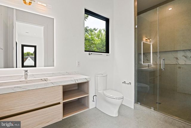 1451 COLA DR, Mclean, VA 22101