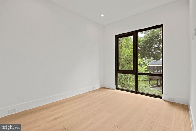 1451 COLA DR, Mclean, VA 22101